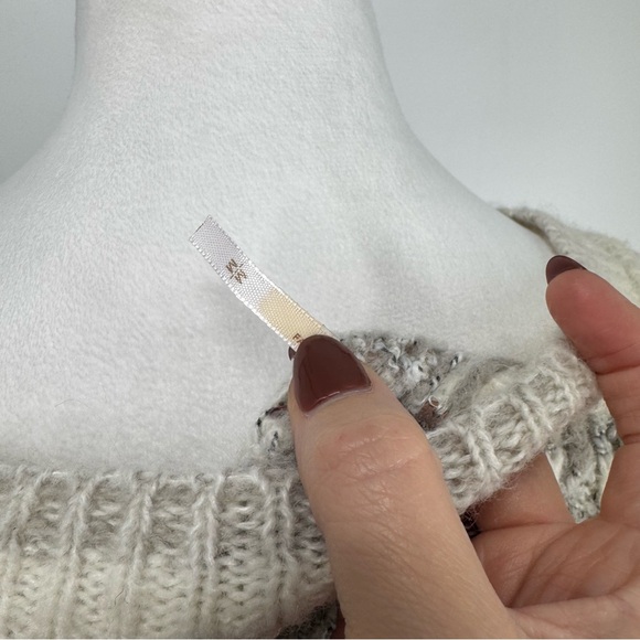 NEW Free people Home For The Holidays Sweater in neutral - Picture 10 of 12